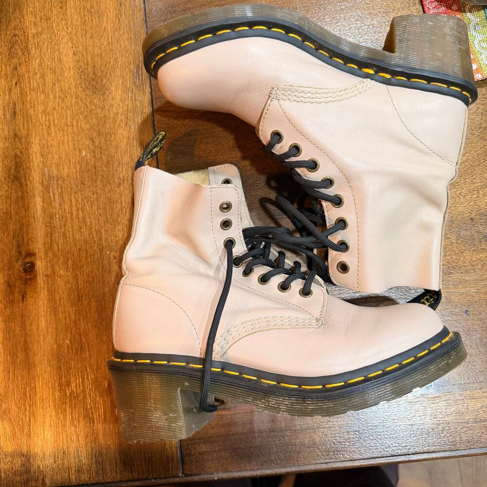 Dr. Marten Clemency Women's Leather Heeled Lace Up Natural Wanama Boots Size 6 - Picture 2 of 5